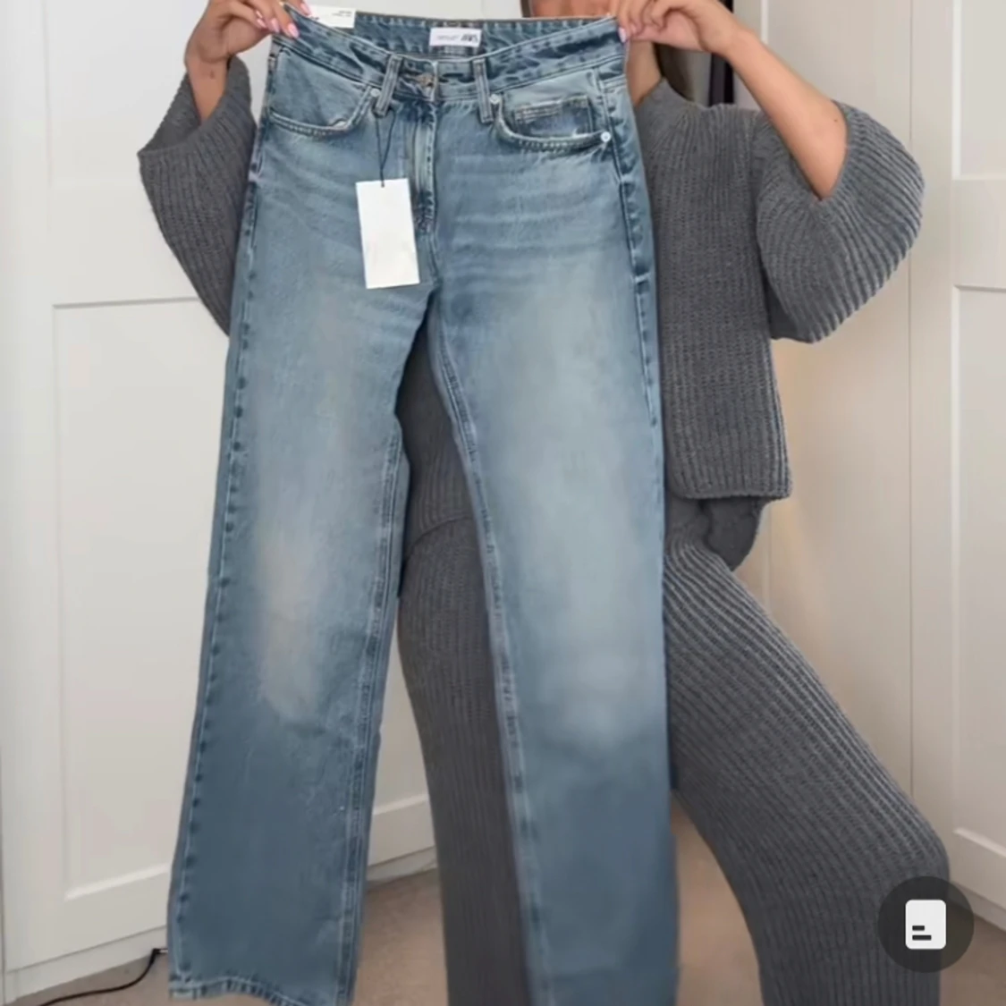 Mid Rise zara jeans - 90