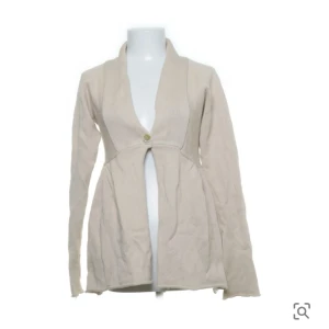 Stickad Hunkydory tröja - Säljer denna supersöta tröja då den är en aning stor för mig! Kan mötas upp i Stockholm, annars står köparen för frakt🤍