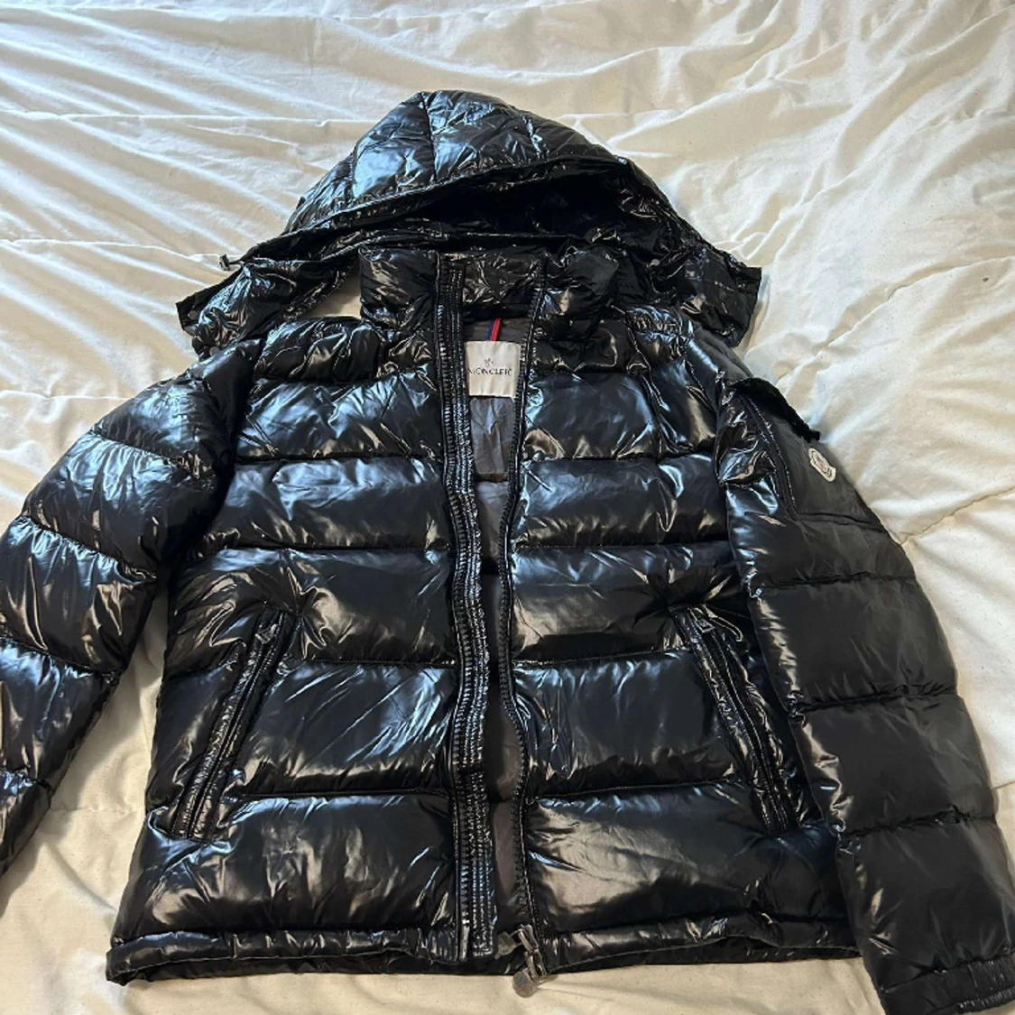 MONCLER MAYA SVART