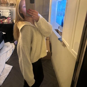 Stickad tröja  - Världens gosigaste tröja. 