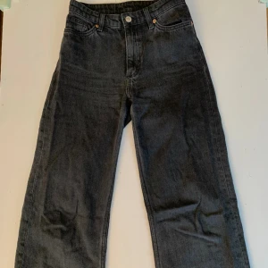Yoko svarta jeans - Jeans från Monki som blivit för små :/