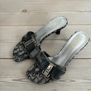 Skor - Superfina vintage klackskor😊