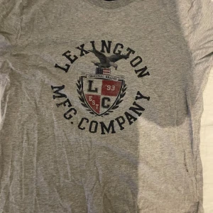 T-shirt Lexington - Fin använd T-shirt 