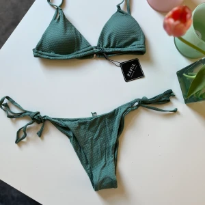 Grön oanvänd bikini  - Oanvänd strl M ny