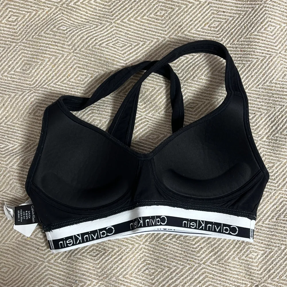 80cm, new, brand bra. Toppar.