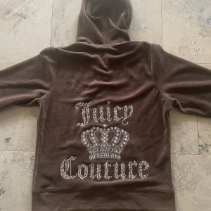 Juicy cycouture - Skön är xl men passar en medium 
