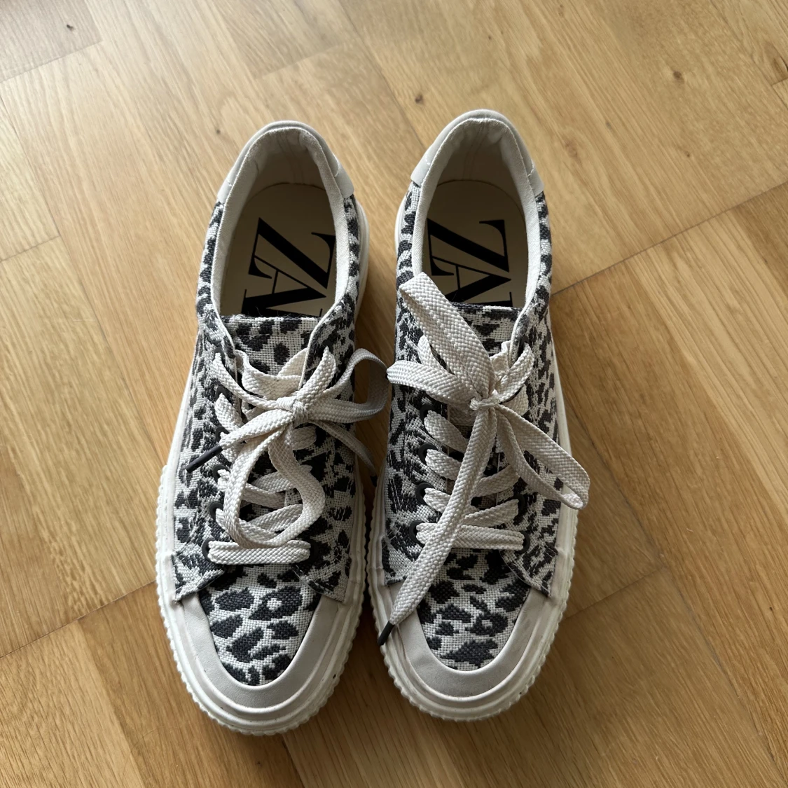 ZARA SKOR - 90