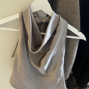 Festtopp - Fin topp från zara som jag aldrig har använt💗