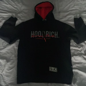 Hoodrich hoodie  - Skön Hoodie ifrån Hoodrich | Storlek S | Aldrig använd, som ny i skicket | Nypris:900kr, mitt pris 315, kan släppa något billigare vid snabb affär 🙌 