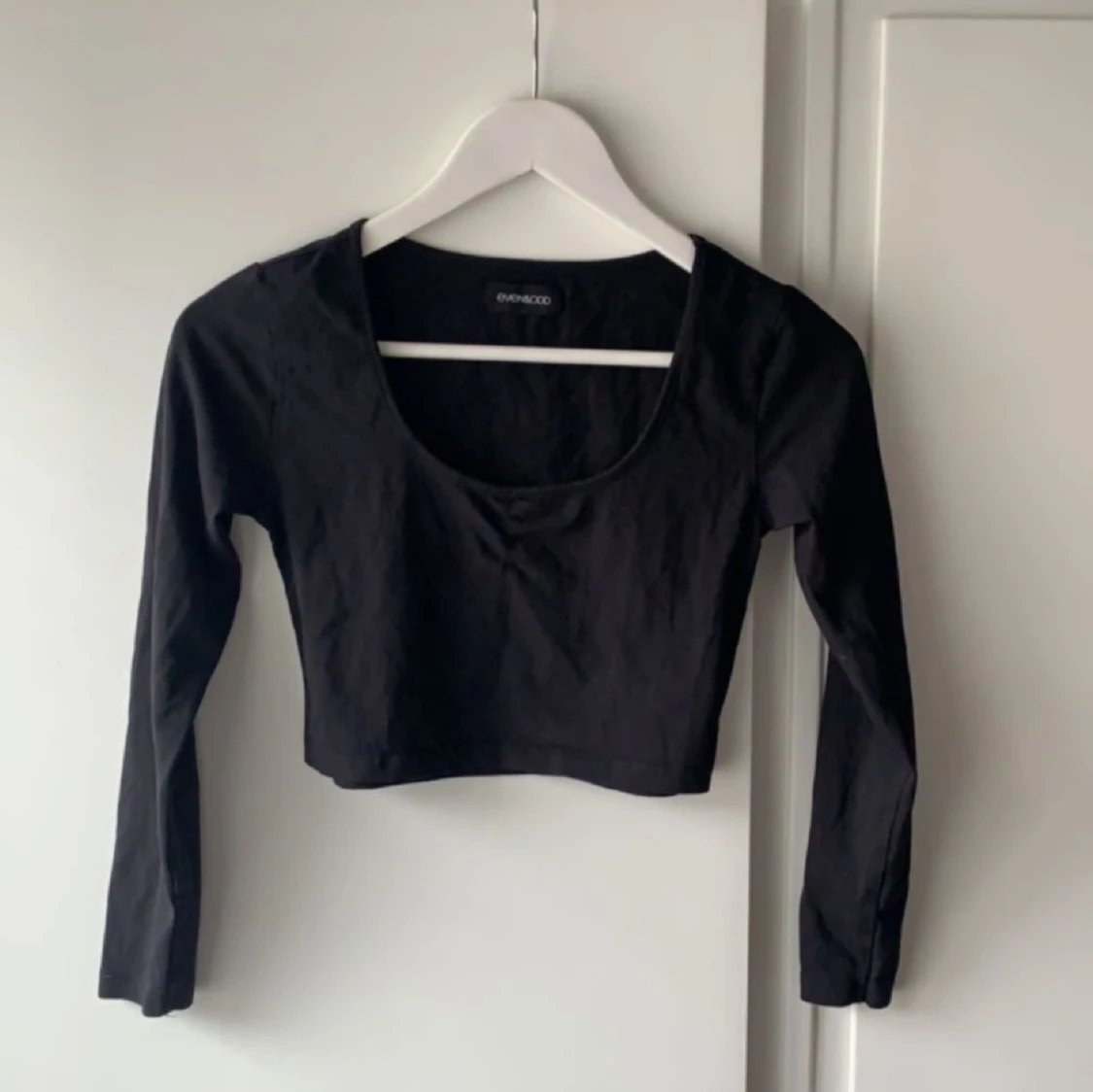 Långärmad tröja, svart