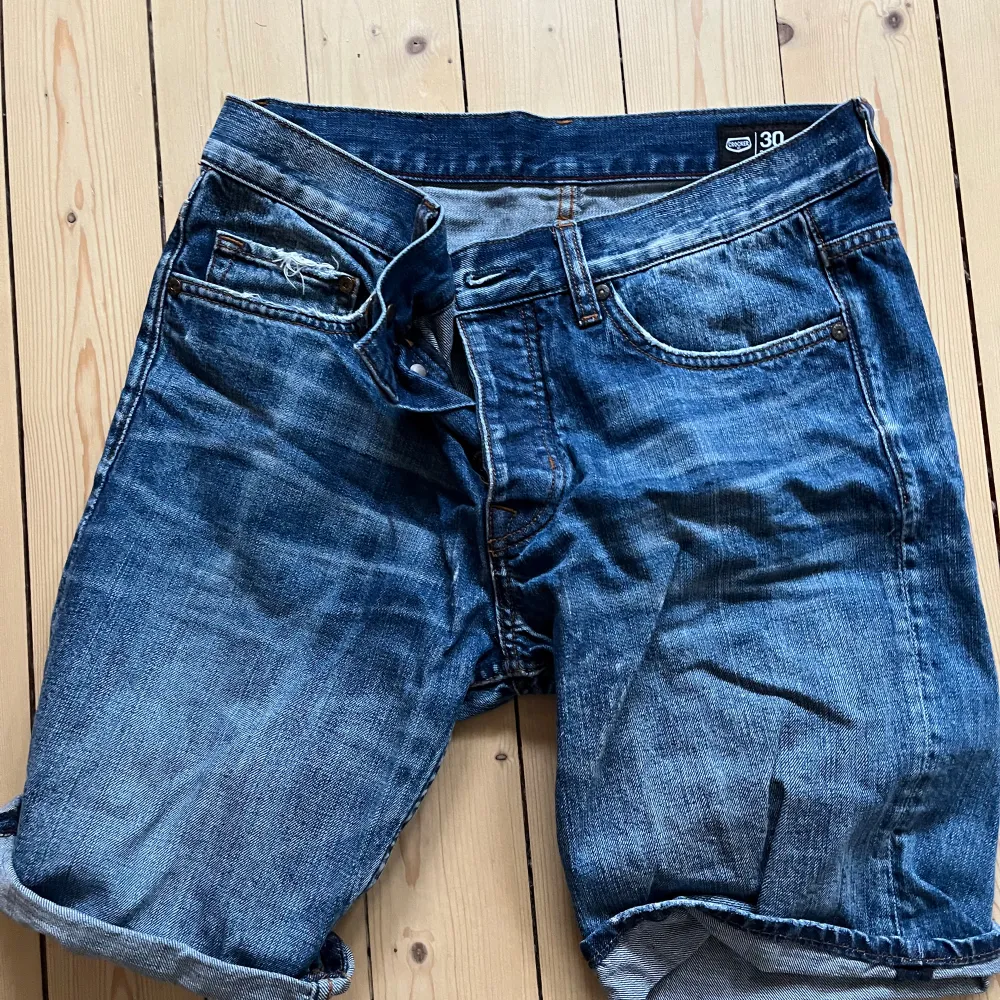 Jeans shorts från Crocker Fint - använt skick. Shorts.