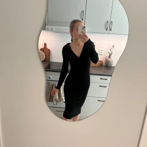 Stickad klänning - Från chiquelle. Stolek xs