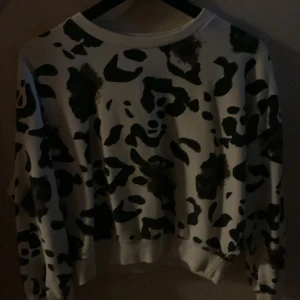 Tröja - Super gullig tröja ifrån Madlady✨❤️