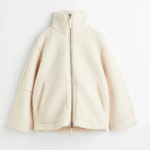 Jacka  - Jacka i teddymaterial😊