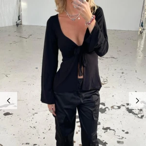 Maddy blouse  - Säljer denna populära blus från designbysi, använd 1 gång. Nyskick  