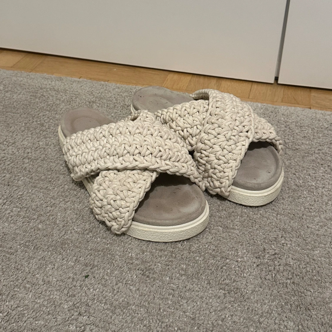 Fina tofflor frpn Inuikii