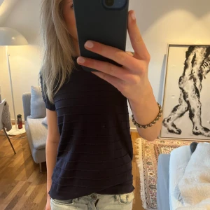 Stickad t-shirt - Fint skick! 