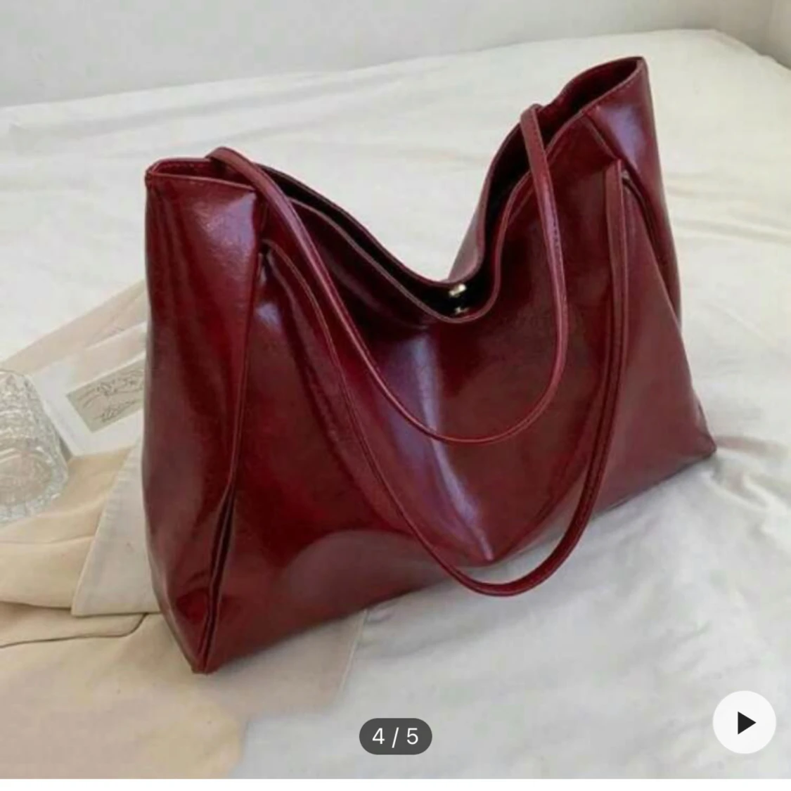 Röd väska - 90