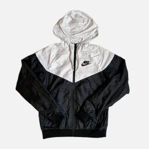 Windbreaker - Nike windbreaker i strl XS o fint använt skick 💌