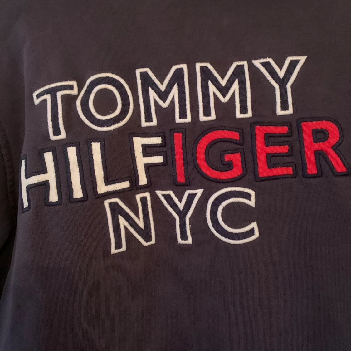 Mörk blå hoodie - 90