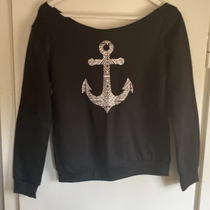 Sweatshirt  - Fint skick. 