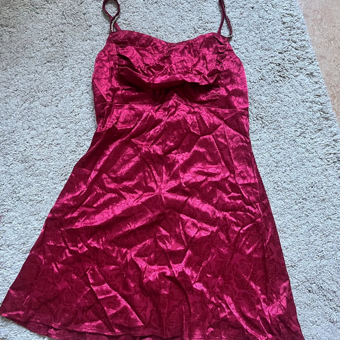 Röd klänning  - 90