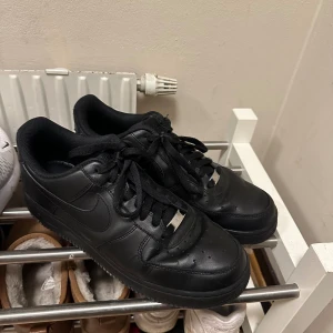 Nike airforce one - Skorna är i bra skick.