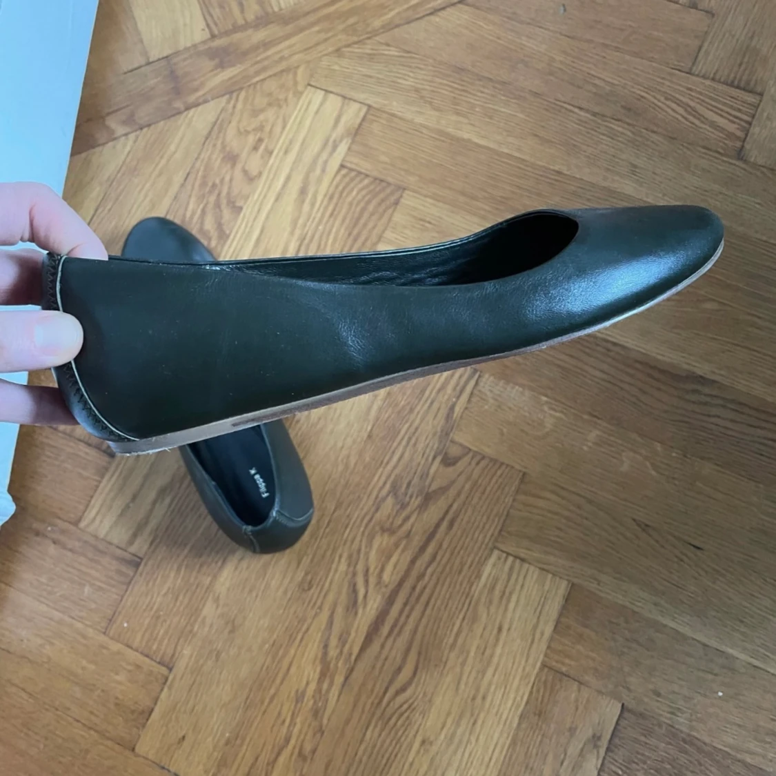 Ballerinaskor från Filippa K  - 90