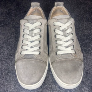 Christian Louboutin junior - Size 40,5 bra skick inget og