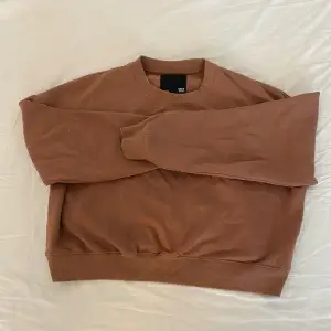 Fin tröja/ hoddie från lager 157 i storlek xs/s💗 Använd typ 20 gånger men inga tecken på användning