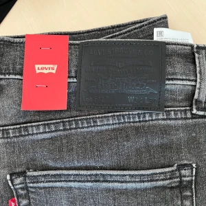 Levis 512 - Helt nya Levi’s 512 storlek 34 30 Säljer då dem är för små.