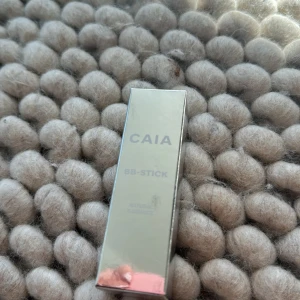 Caia BB-stick - Färgen 30w helt oanvänd 
