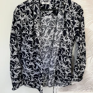 Skjorta, Jack & Jones - Märke: Jack & Jones Skick: Mycket bra  Köpare betalar frakten!👍🏼