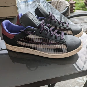 Adidas Stan Smith - Oanvända. Fel storlek.