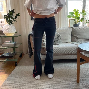 Cooola unika jeans  - Så snygga lågmidjade jeans med unika detaljer❤️‍🔥❤️‍🔥❤️‍🔥