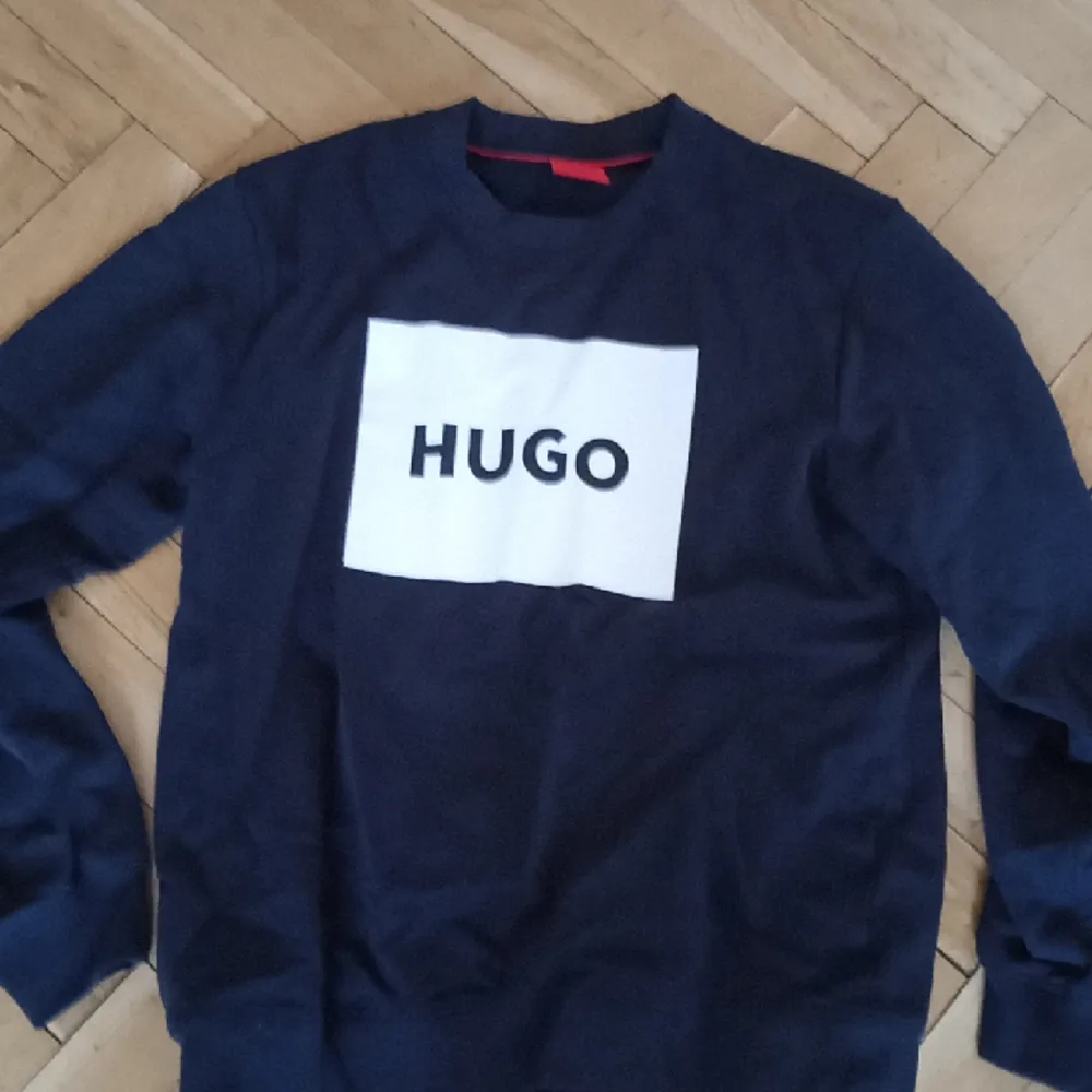 Fin Hugo Boss tröja . Hoodies.