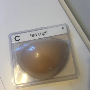 Silikon-BH - Silikon-bh utan band.  Aldrig använd. 