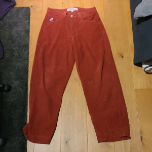 Polar Big boys - Fint skick manchrster big boys i förg röd fick dom i en vintege butik så jag säljer dem för ett väldigt lågt priss 300 kr