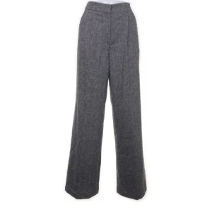 Byxor från NA-KD - Använt sparsamt