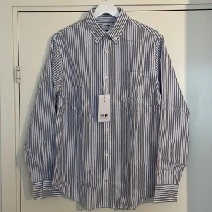 NNO7 skjorta - 100%bomull, Regular fit, oanvänd.