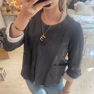 Kappa / kofta / tröja - SUPER snygg!! Passar till såå många tillfällen ❣️❣️