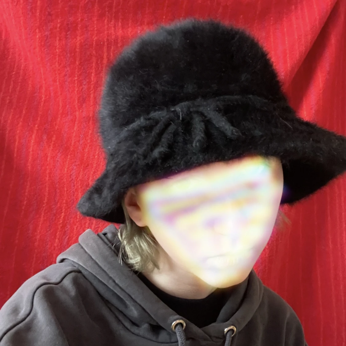 SVART PÄLSHATT - 90