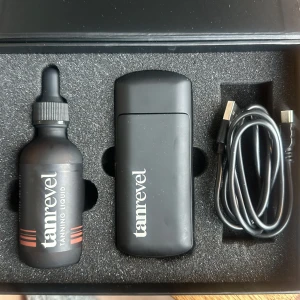 Tanrevel one - Använd fåtal gånger. Mycket gott skick. Vätskan är nästan helt full. 