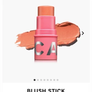 Blush - Blush stick från Caia i färgen Cupcake Glaze, endast testad på handen😊