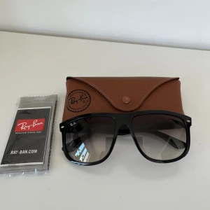 Ray-Ban glajjor - Säljer nu mina fräscha glajjor! HELT NYA, 2000krnypris säljer för 1000kr ONE ZIZE!