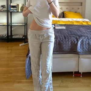 Linnebyxor  - Superskönt linnebyxor från h&m! Perfekt till sommarn 