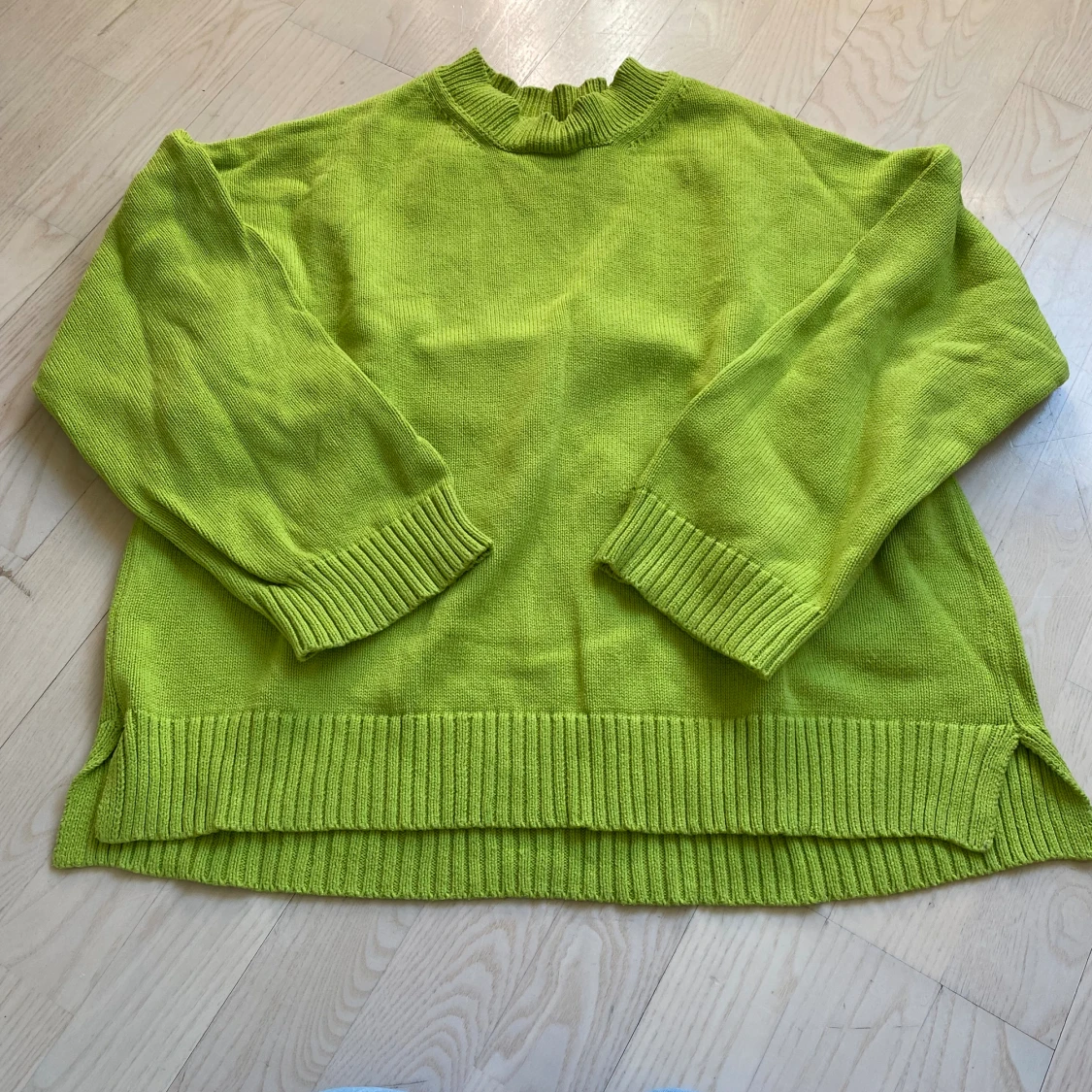 Neon grön tjocktröja