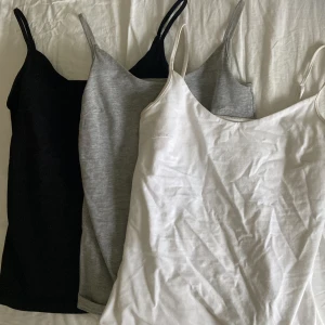 Linnen - Fina linnen från lager 157. Säljer alla tillsamman för 60kr❤️