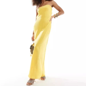 Klänning  - Intressekoll på min helt nya klänning!!  Så fin, men säljer då jag hittat en annan 