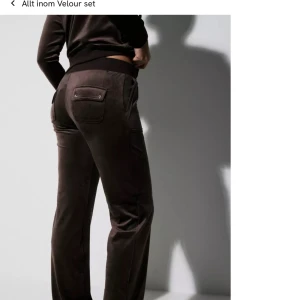 Bruna juicy byxor - Byxorna är i bra skick och inte anända så mycket, skriv för fler bilder 